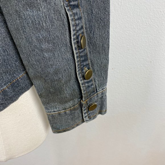 She's Cool Fitted Denim Jacket Pockets Mandarin Collar Button Front Dark Wash SM - Picture 9 of 11